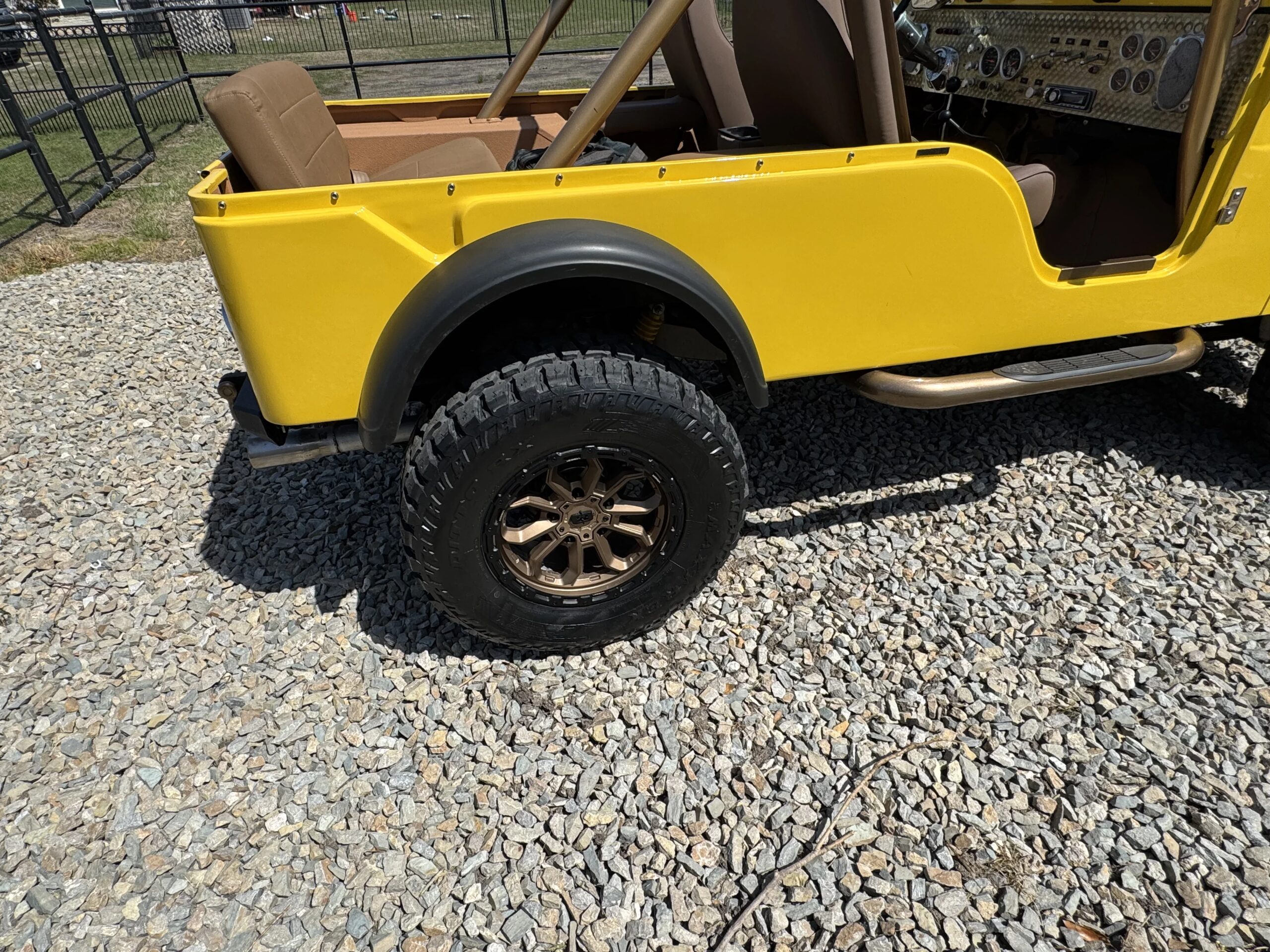 Jeep-Cj-6-1959-Tan-Tan-1