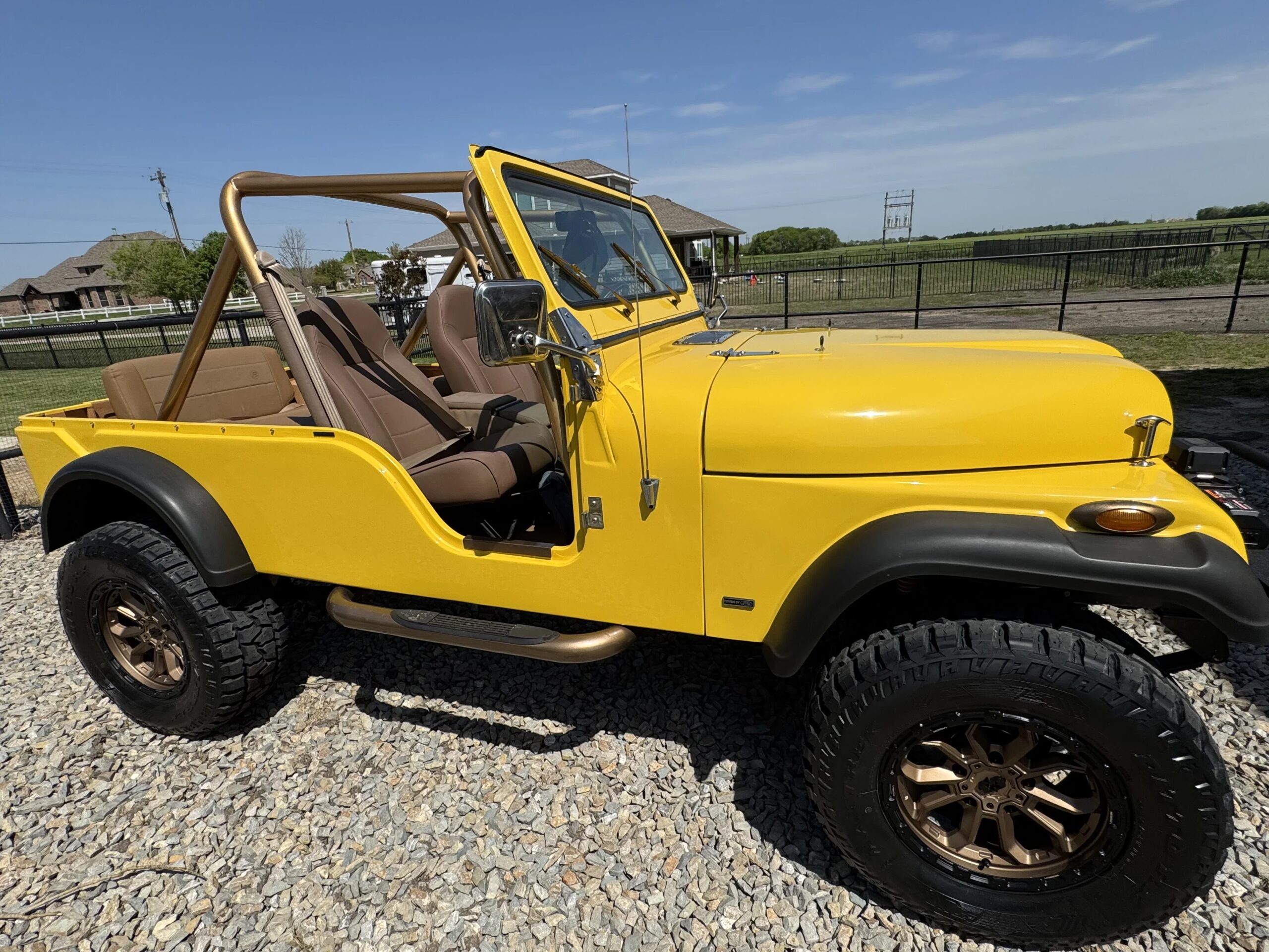 Jeep-Cj-6-1959-Tan-Tan-47