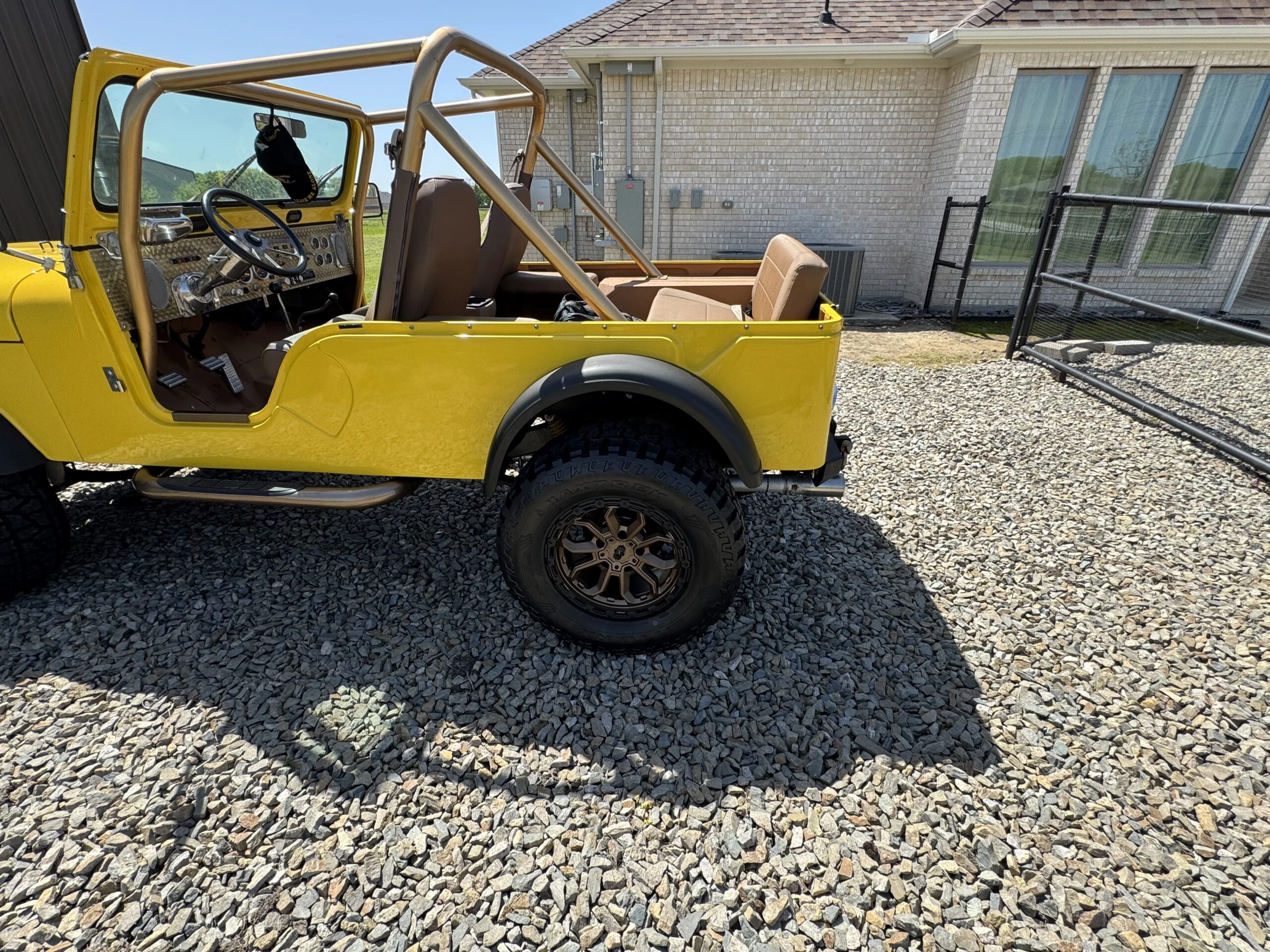 Jeep-Cj-6-1959-Tan-Tan