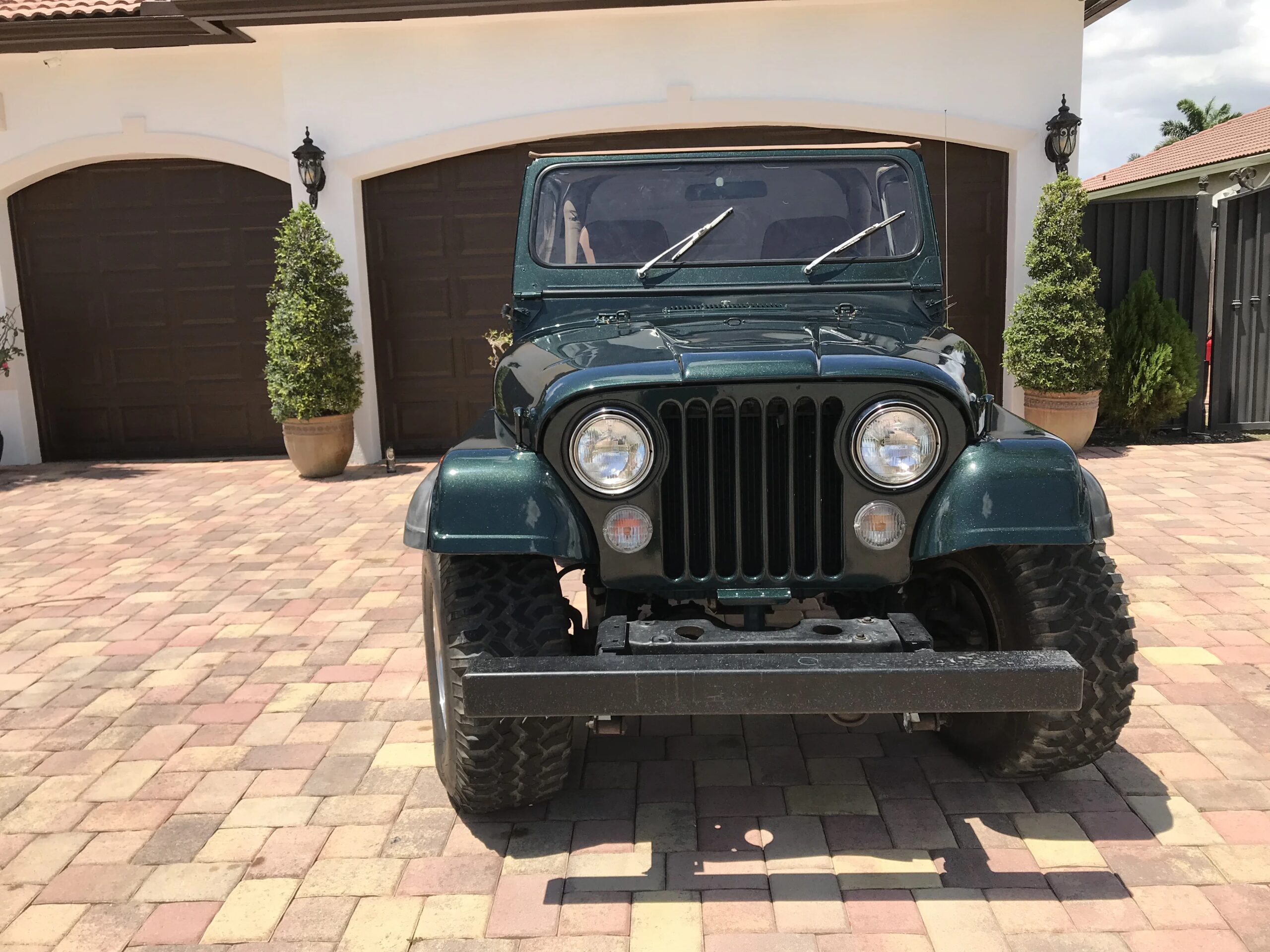 Jeep-Cj-7-1980-Green-Tan-1