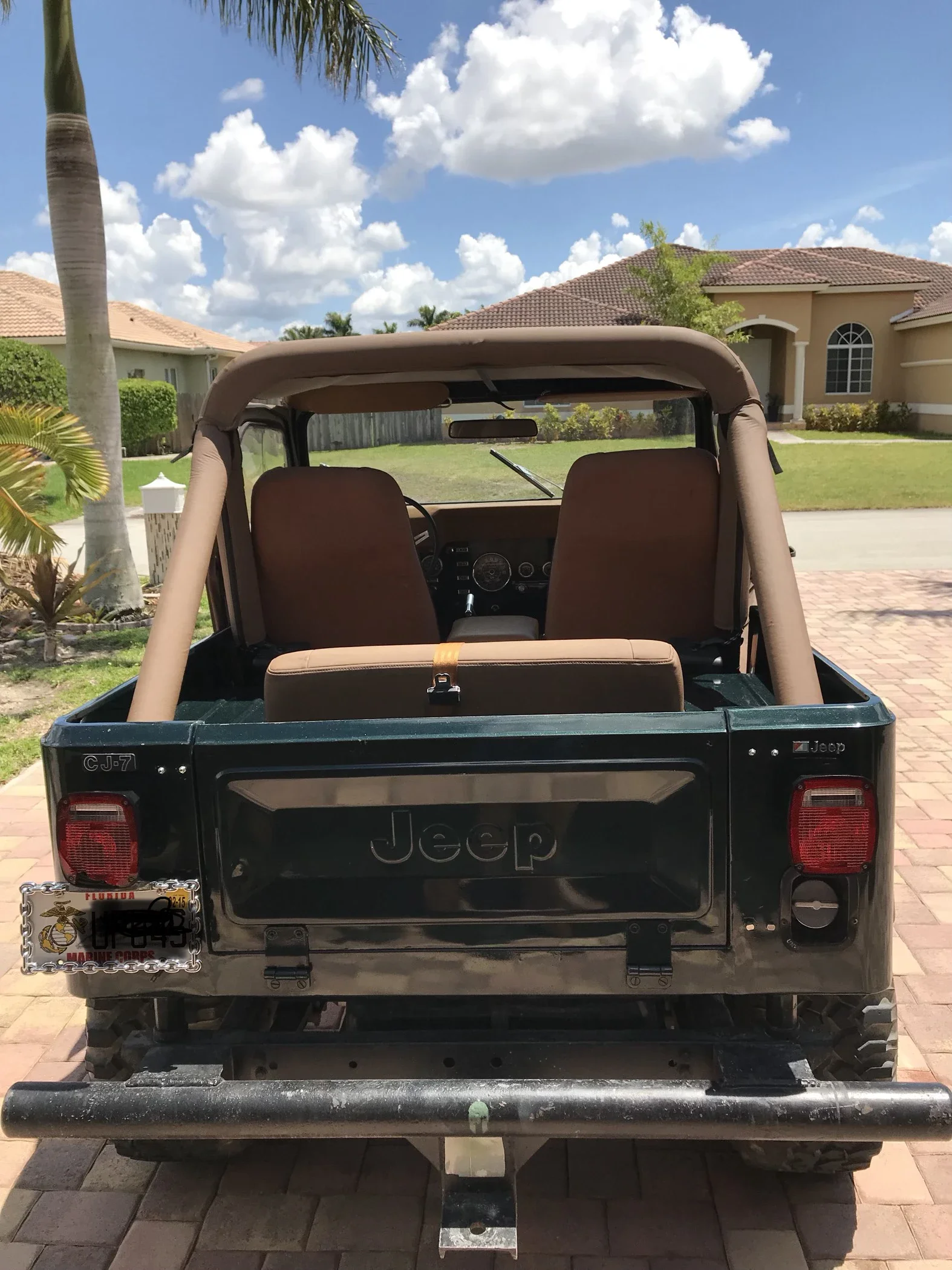 Jeep-Cj-7-1980-Green-Tan-2