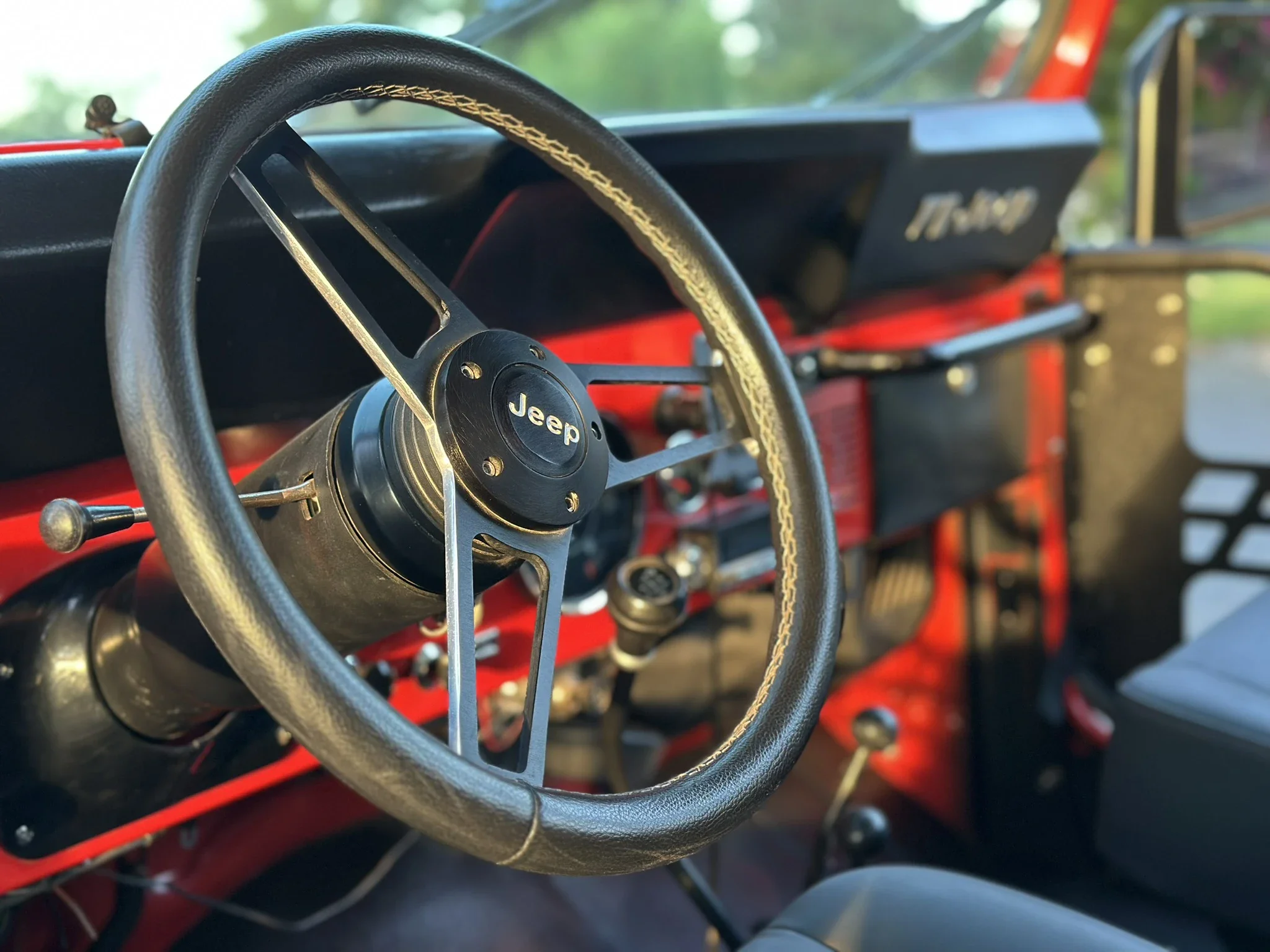 Jeep-Cj-7-1982-Red-Red-25
