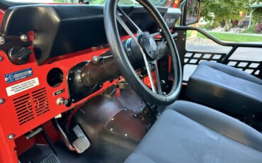 Jeep-Cj-7-1982-Red-Red-26