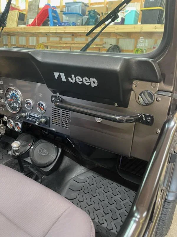 Jeep-Cj-7-1983-Brown-Black-10