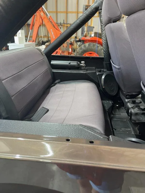 Jeep-Cj-7-1983-Brown-Black-18
