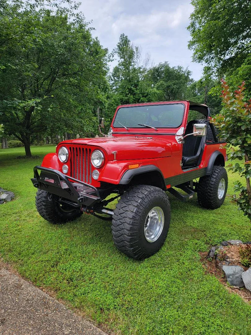 Jeep-Cj-7-1983-Red-Black-1