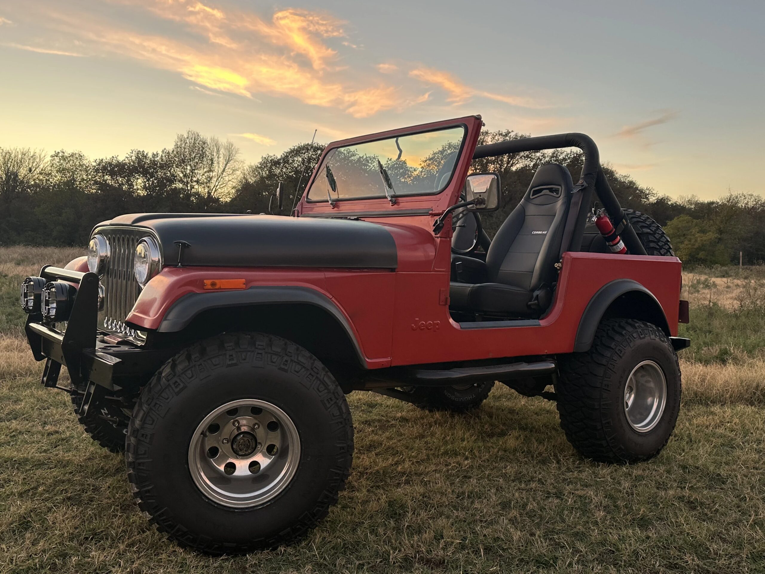 Jeep-Cj-7-1983-Red-Black-10
