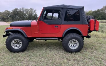 Jeep-Cj-7-1983-Red-Black-12