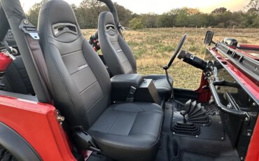 Jeep-Cj-7-1983-Red-Black-4