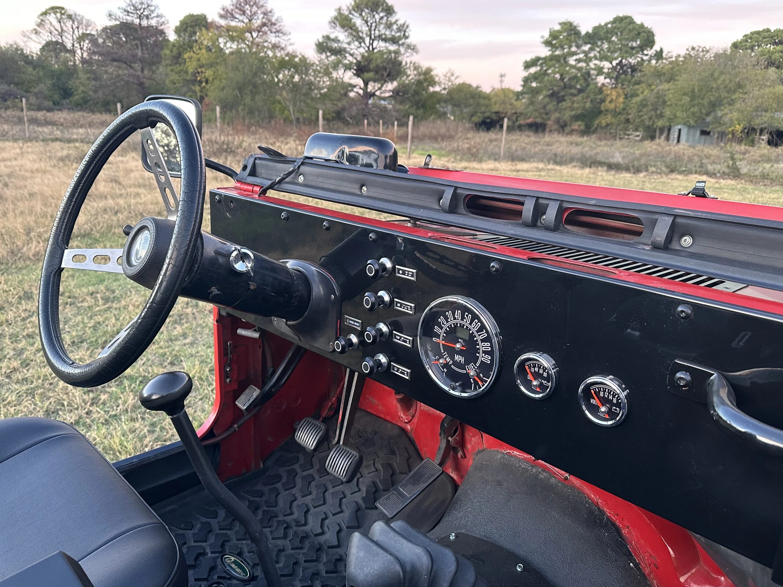 Jeep-Cj-7-1983-Red-Black-7