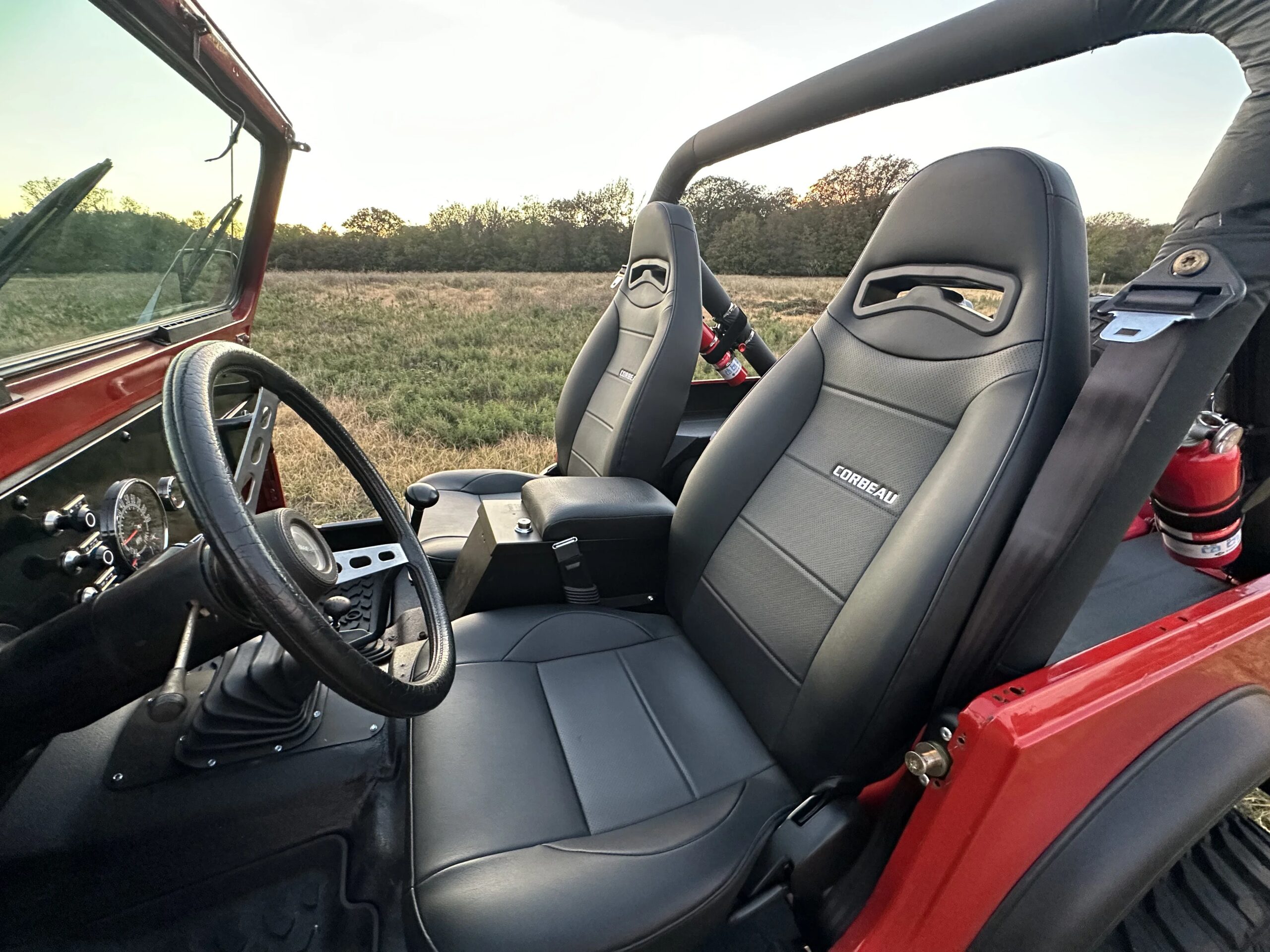 Jeep-Cj-7-1983-Red-Black-8