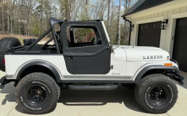 Jeep-Cj-7-1983-White-Black-10