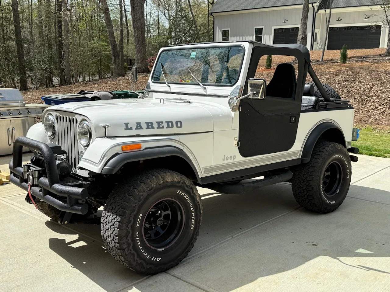 Jeep-Cj-7-1983-White-Black-2