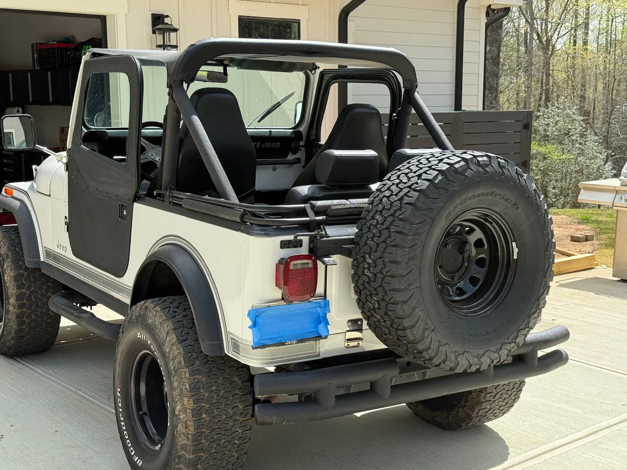 Jeep-Cj-7-1983-White-Black-4