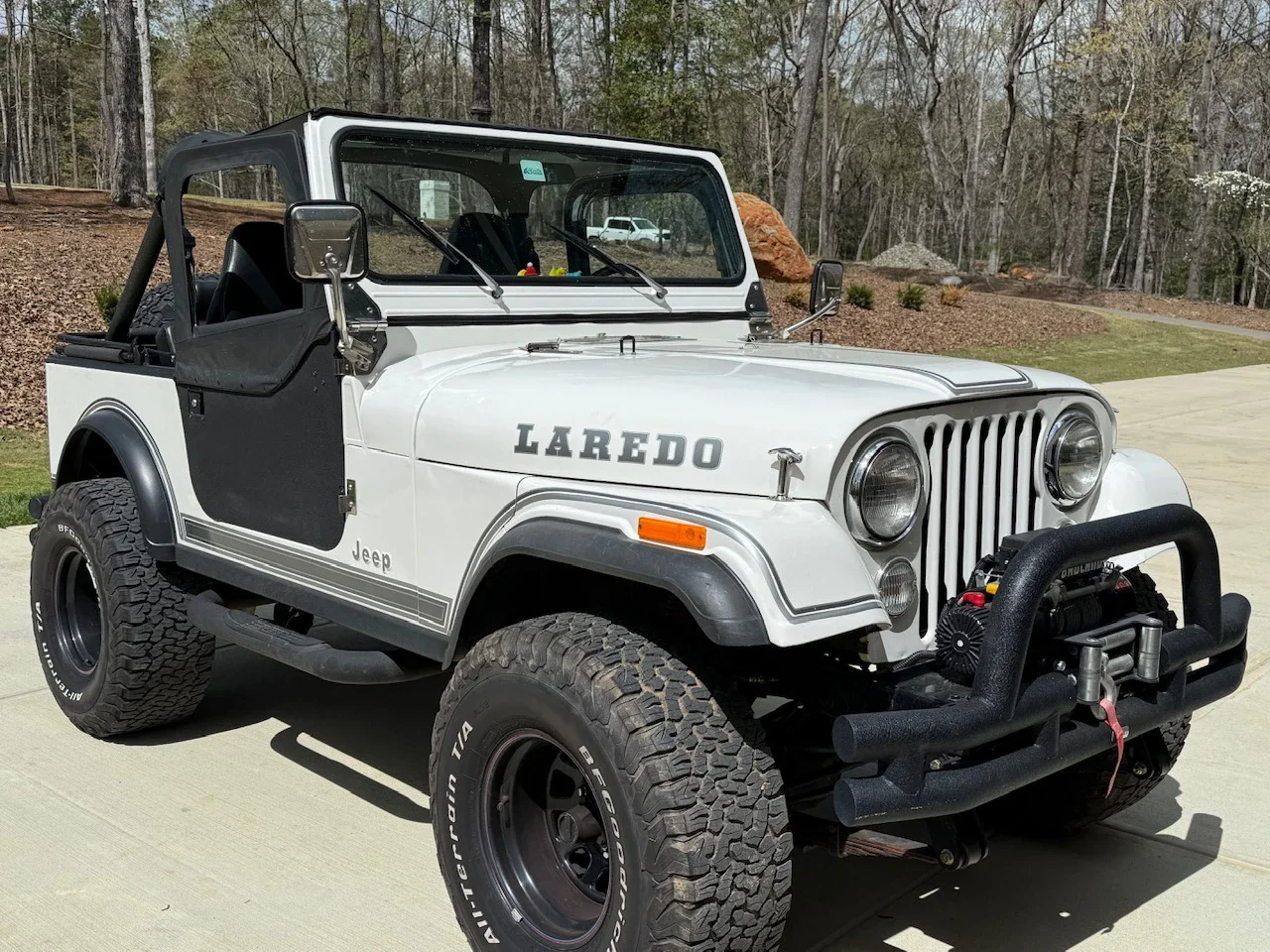 Jeep-Cj-7-1983-White-Black