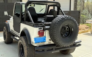 Jeep-Cj-7-1983-White-Black-8