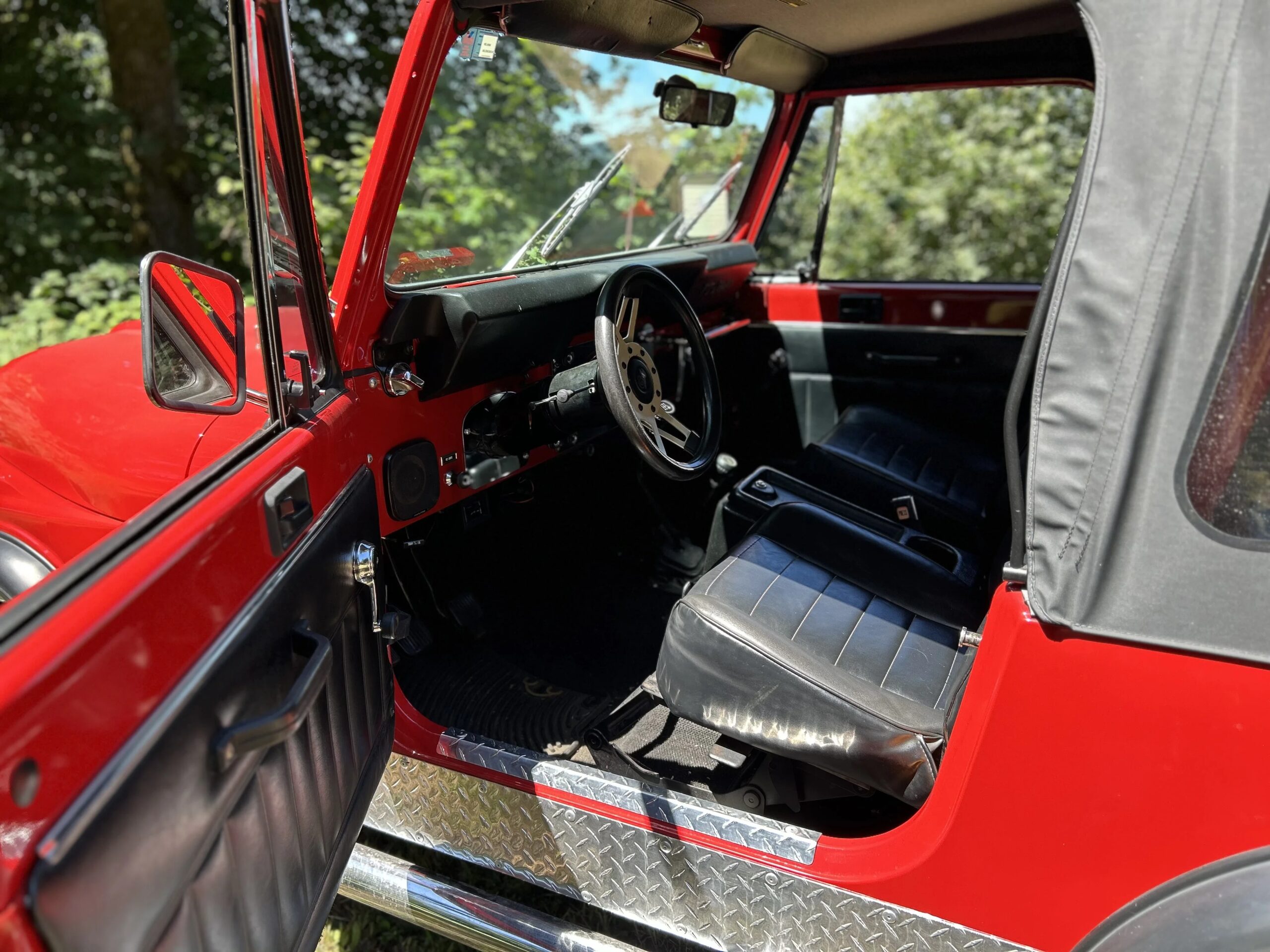 Jeep-Cj-7-1985-Red-Black-5