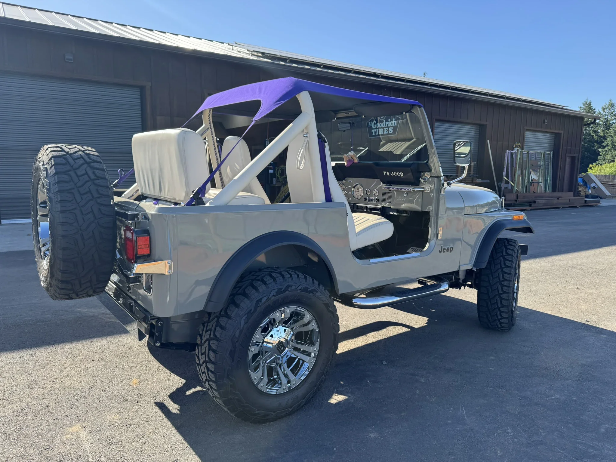 Jeep-Cj-7-1986-Off-White