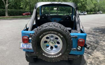 Jeep-Cj-7-renegade-1982-Blue-Blue-19