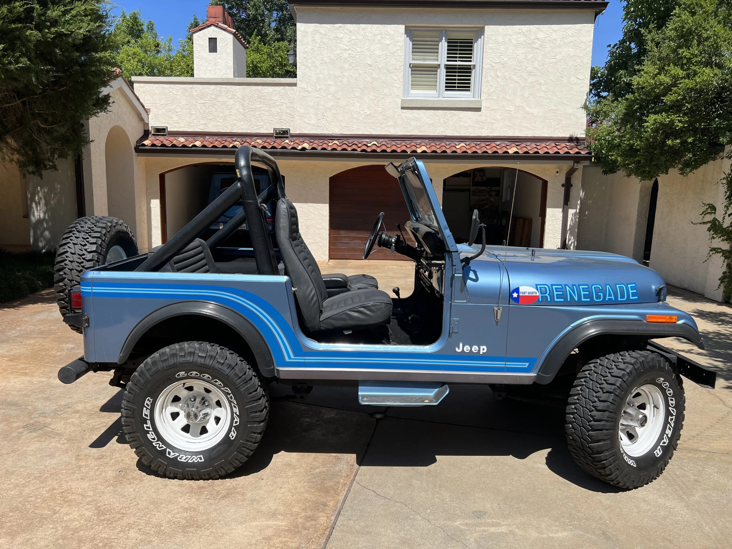 Jeep-Cj-7-renegade-1986-Blue-Black-1