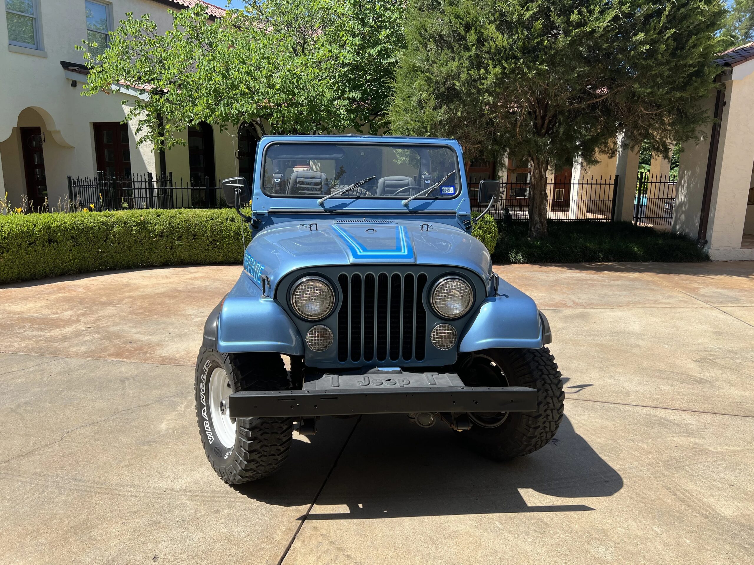 Jeep-Cj-7-renegade-1986-Blue-Black-2