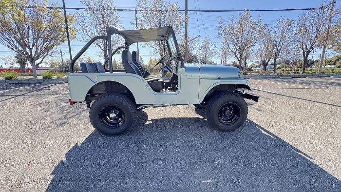 Jeep-Cj5-1966-Custom-9