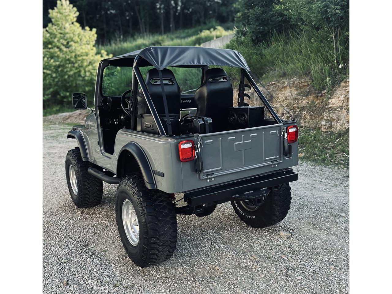 Jeep-Cj5-1979-Grey-Black-23