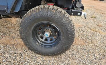 Jeep-Cj7-1983-Blue-10