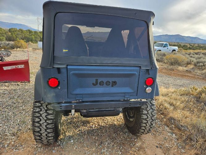 Jeep-Cj7-1983-Blue-13
