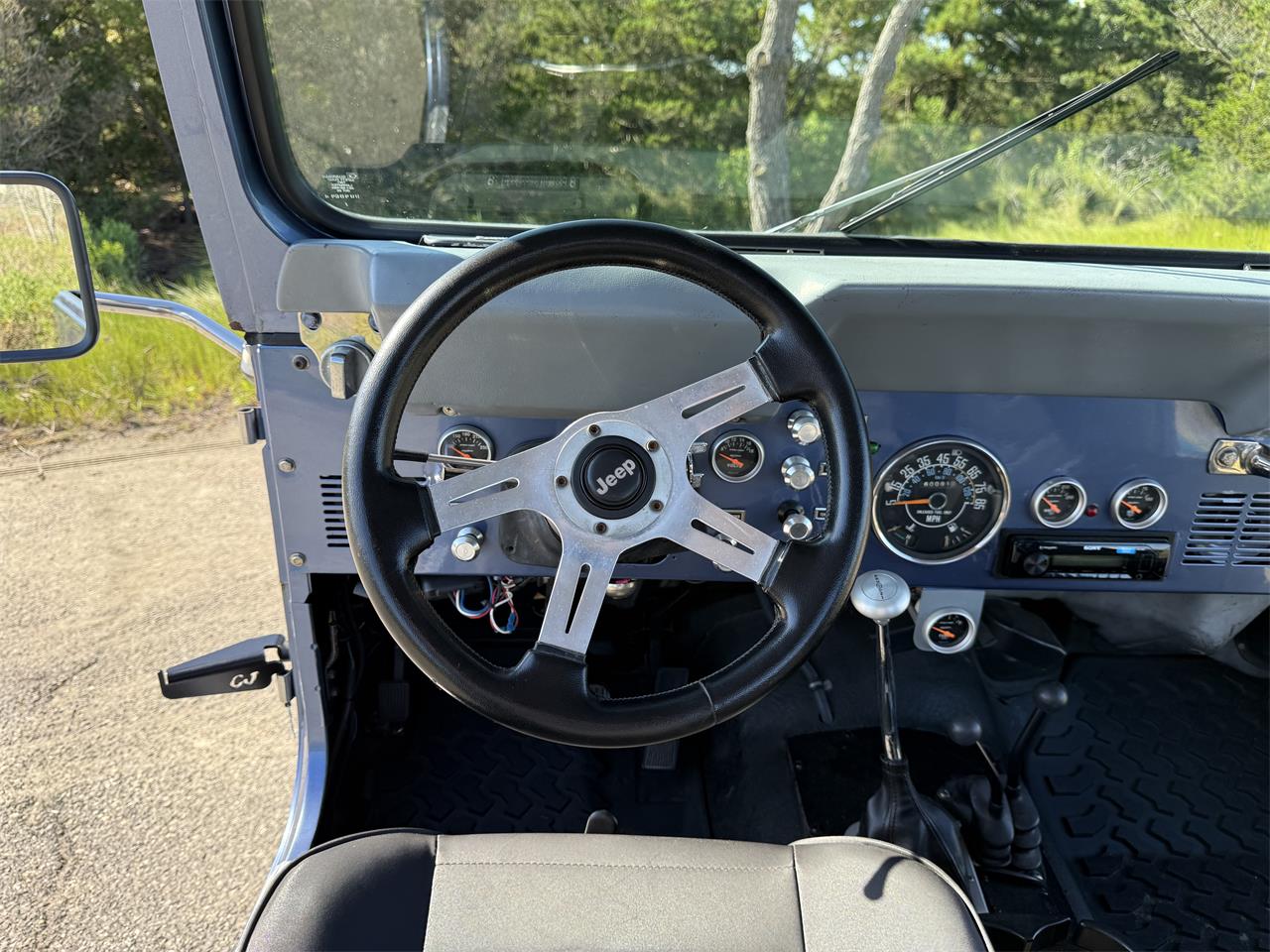 Jeep-Cj8-scrambler-1985-Blue-Black-11