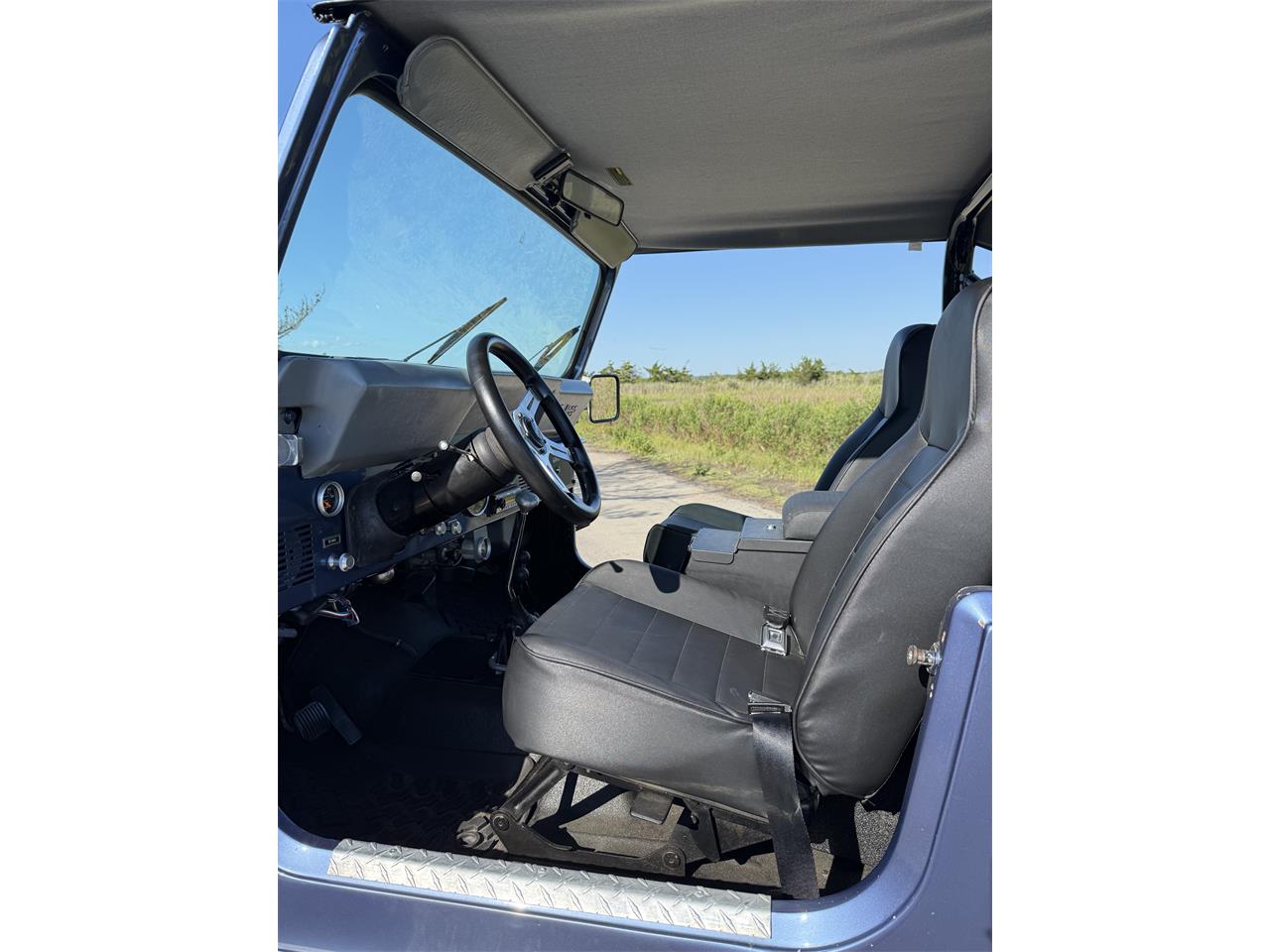 Jeep-Cj8-scrambler-1985-Blue-Black-12