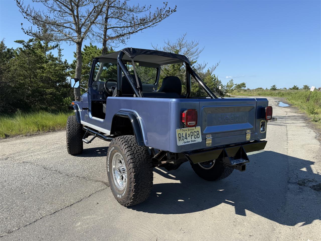 Jeep-Cj8-scrambler-1985-Blue-Black-32