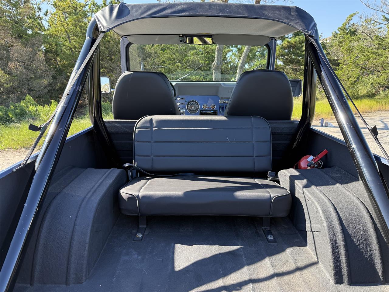 Jeep-Cj8-scrambler-1985-Blue-Black-7