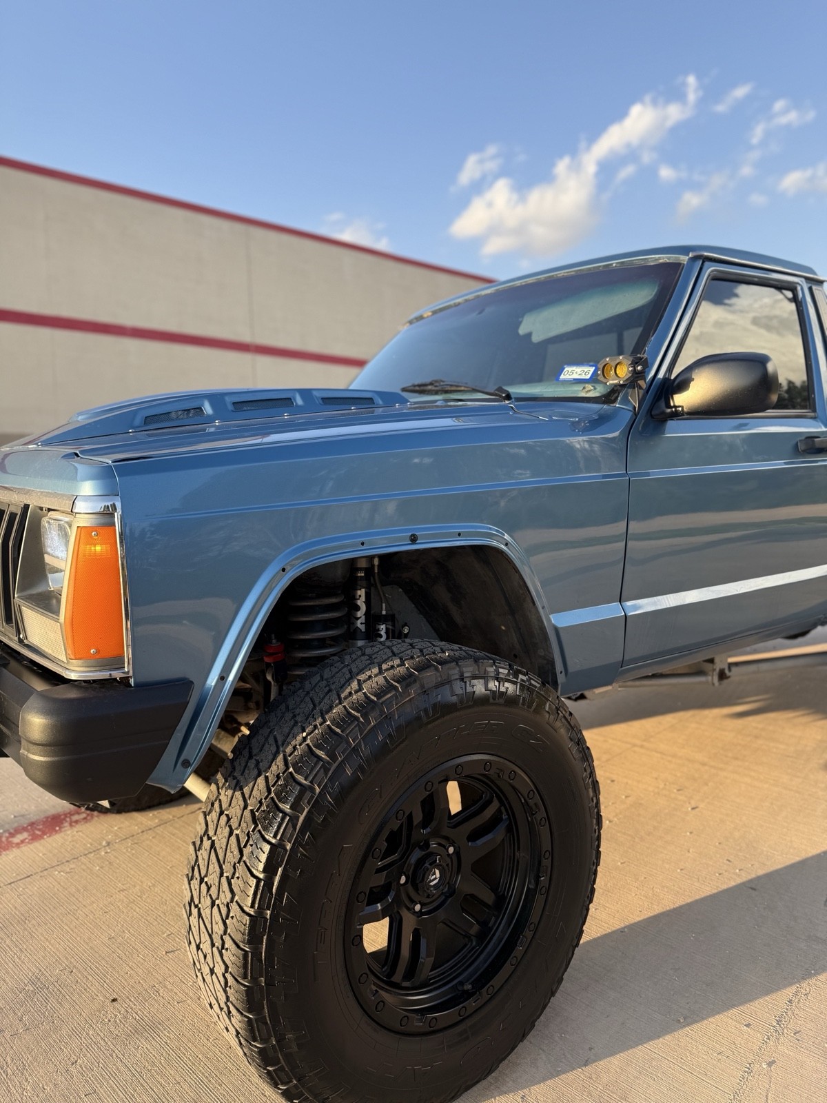 Jeep-Comanche-1987-1