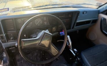 Jeep-Comanche-1987-20