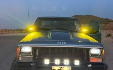 Jeep-Comanche-1987-9