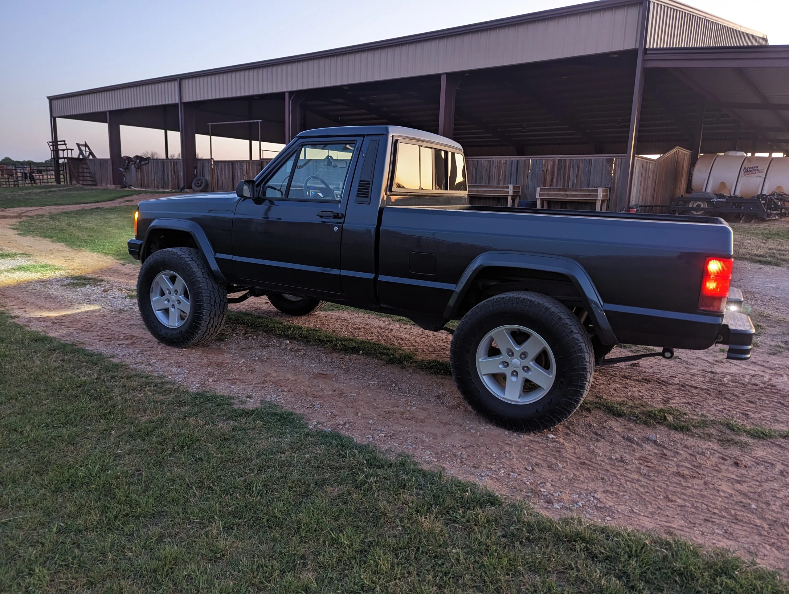 Jeep-Comanche-2wd-pioneer-1988-Blue
