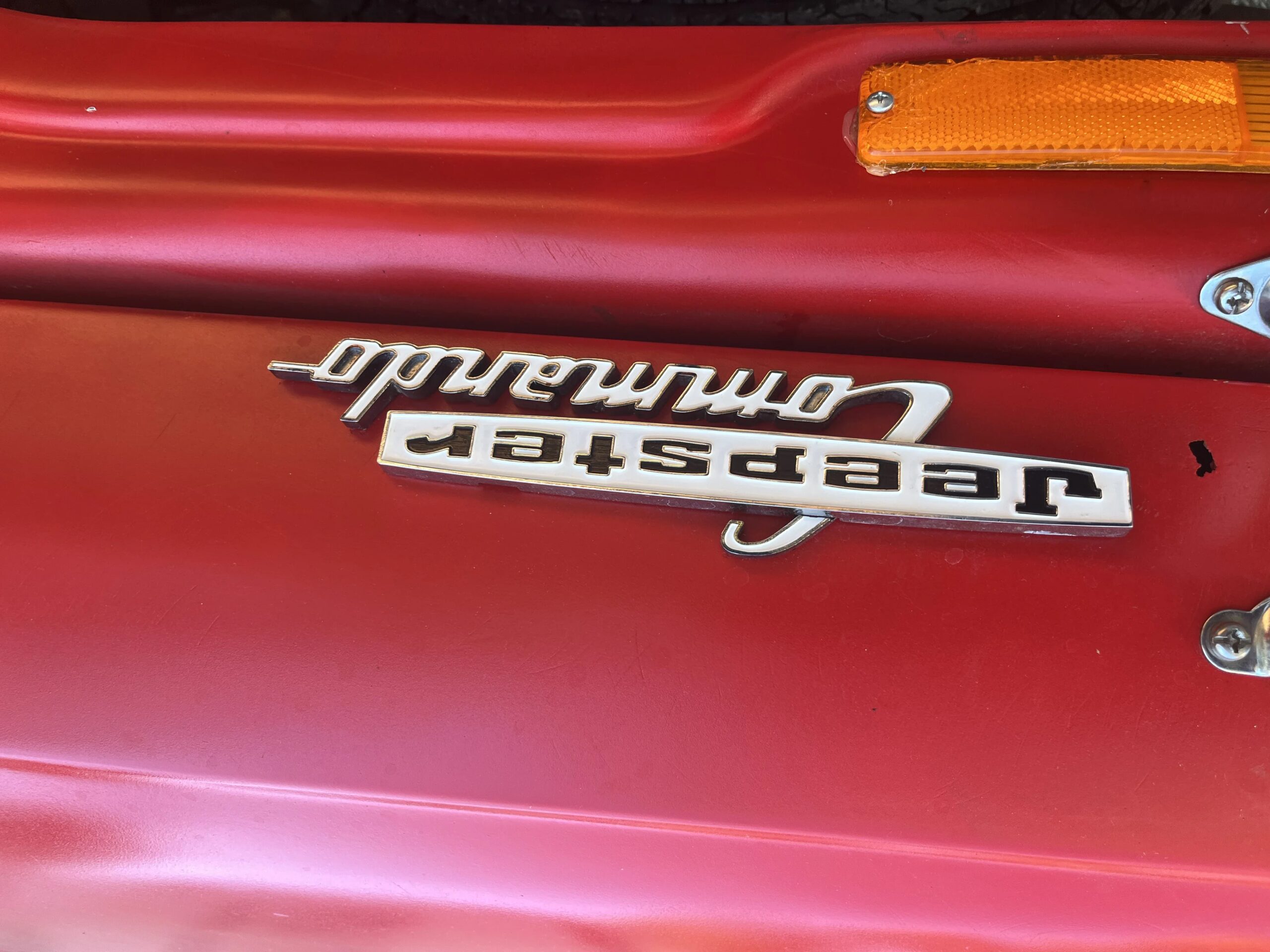 Jeep-Commando-1970-Red-2