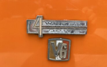 Jeep-Commando-1971-Orange-Orange-11