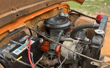 Jeep-Commando-1971-Orange-Orange-15
