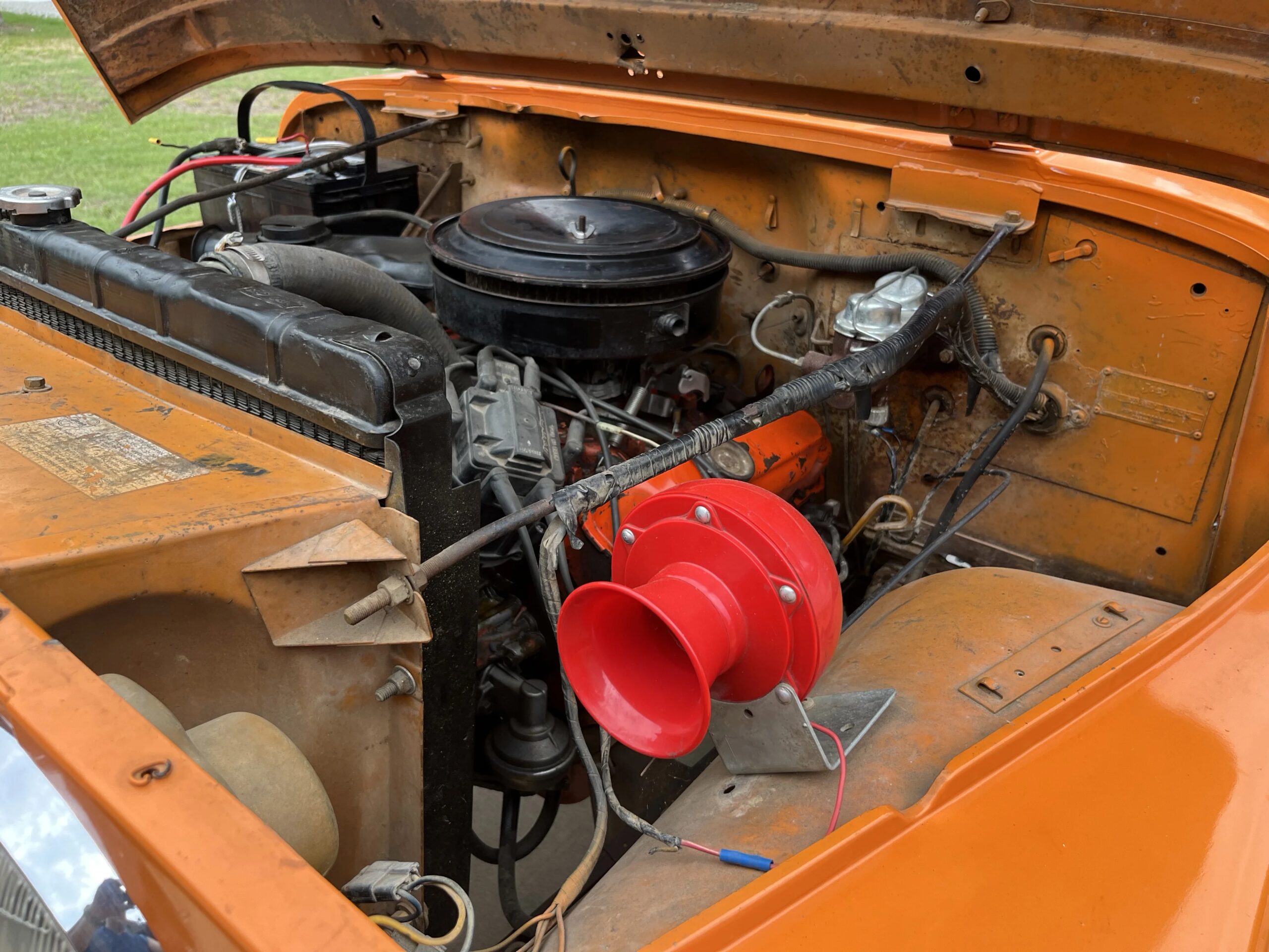 Jeep-Commando-1971-Orange-Orange-16