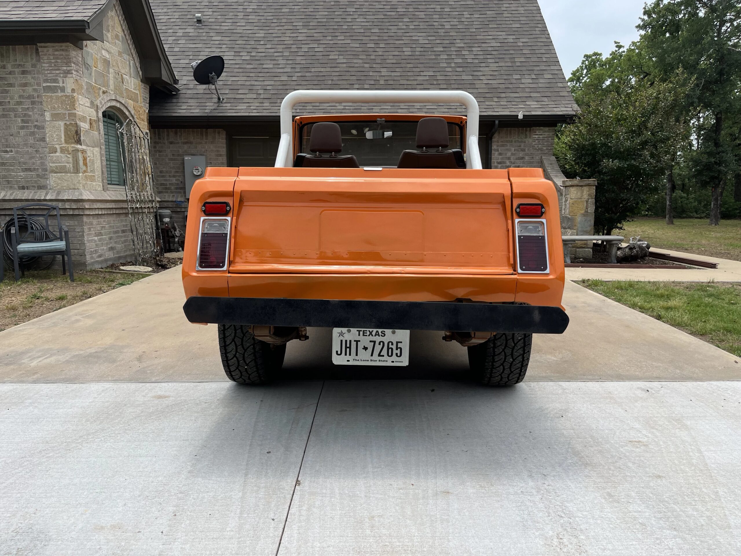 Jeep-Commando-1971-Orange-Orange-6