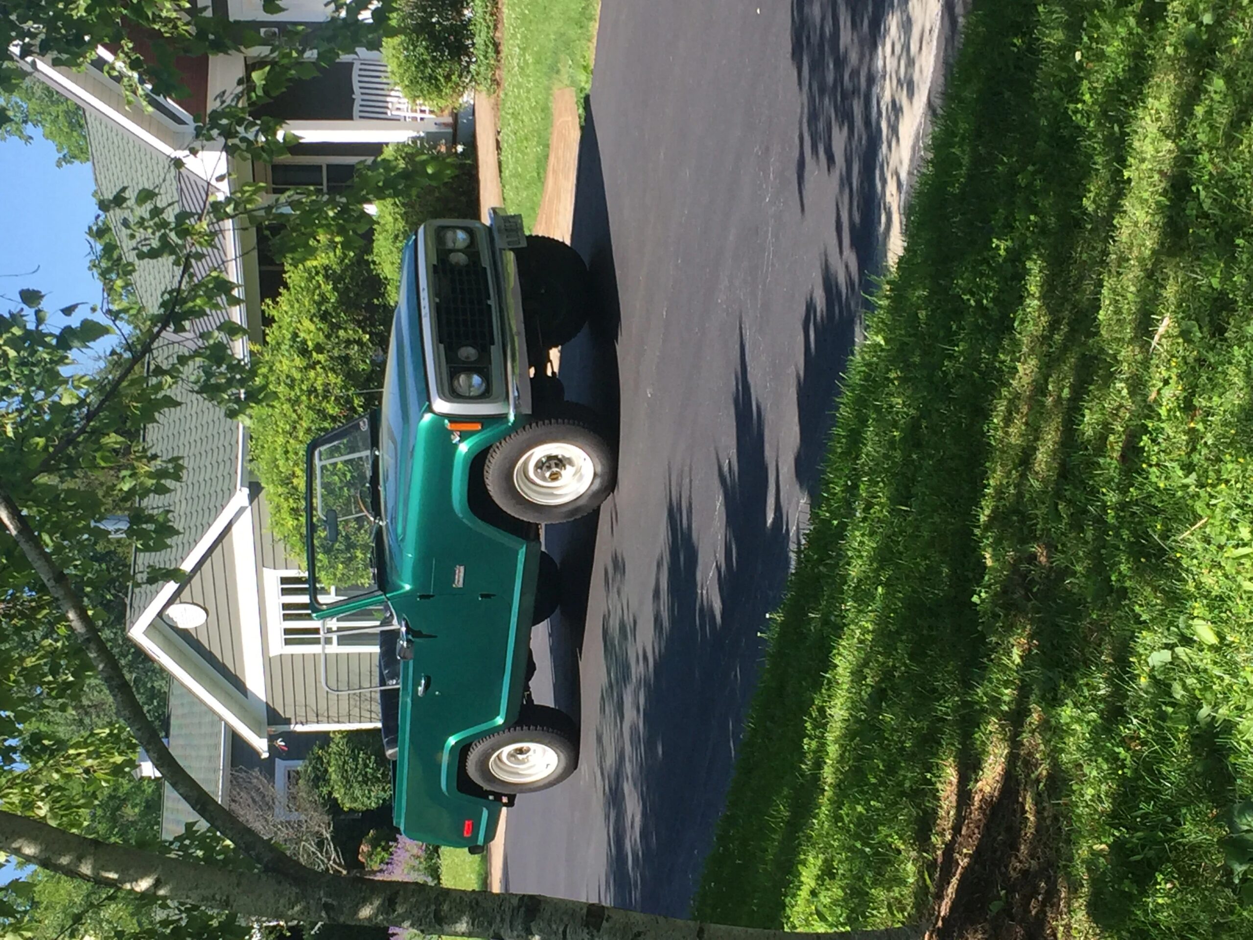 Jeep-Commando-1972-Green-Black-1