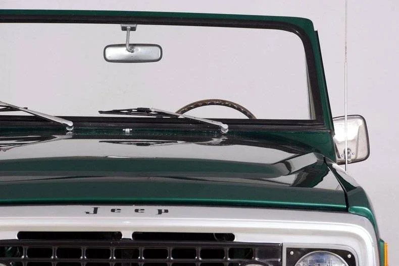 Jeep-Commando-1972-Green-Black-10