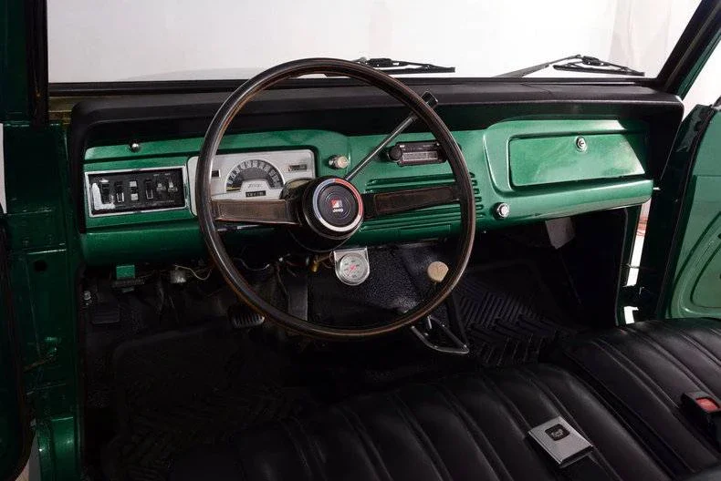 Jeep-Commando-1972-Green-Black-6