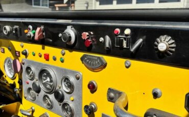 Jeep-Custom-1954-Yellow-Black-1