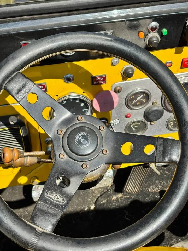 Jeep-Custom-1954-Yellow-Black-3