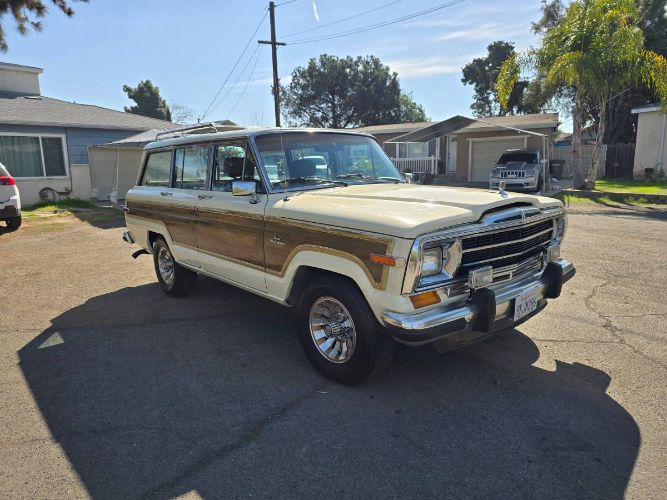Jeep-Grand-wagoneer-1986-Custom-17