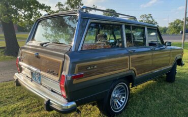Jeep-Grand-wagoneer-1989-Charcoal-Burgundy-10