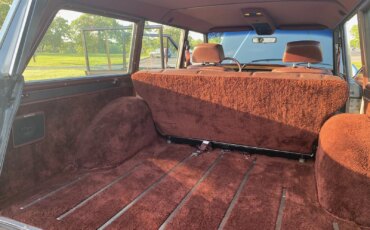 Jeep-Grand-wagoneer-1989-Charcoal-Burgundy-23